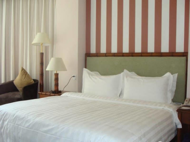 שנג'ן Shell Bay Resort מראה חיצוני תמונה